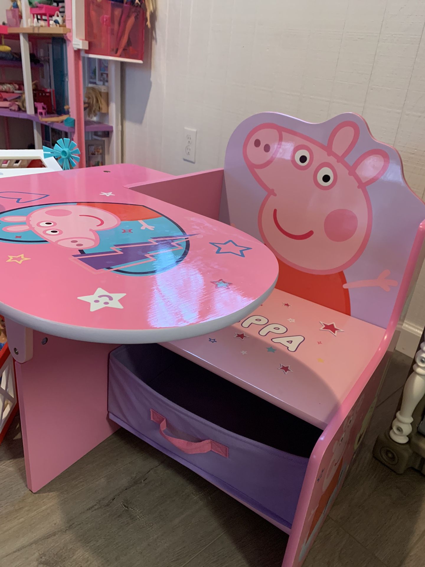 Peppa Pig Chair Desk With Storage for Sale in Parma Heights OH OfferUp