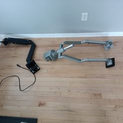 Double and single monitor arm