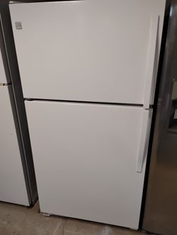 Kenmore Large Refrigerator 2 Door 