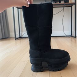 Brand New Three Pair Of Boots Size 9 Women's