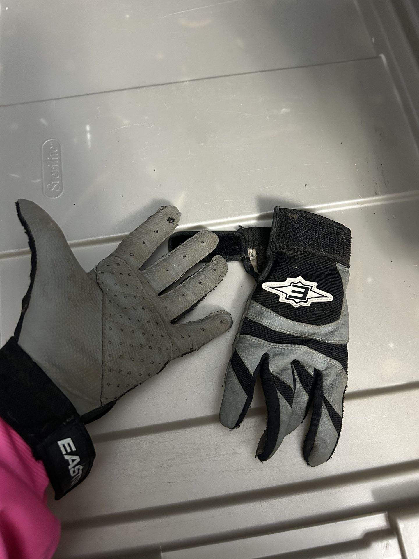 Easton Baseball Gloves Youth Small 