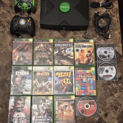 OG Xbox Halo 2 bundle with 14 games & 2 controllers