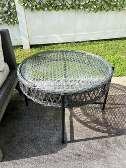 Outdoor Patio Round Coffee Table