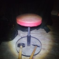 Body Hammer Sludge Hammer And Workchair