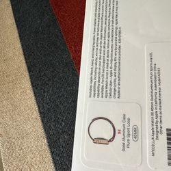 40mm Apple Watch Series SE Gold With Plum Sport Loop Cellular + Gps For Sale Or Trade For 16 Pro Max Unlocked 