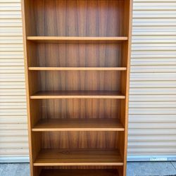 Big Size Bookcase With Adjustable Shelves Made In Denmark/ Librero Grande Con Repisas Ajustables 