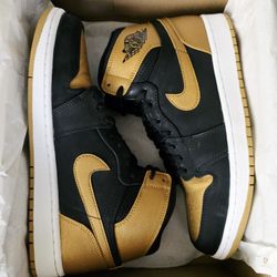 Jordan 1 High OG Melo sz 9.5  $220.