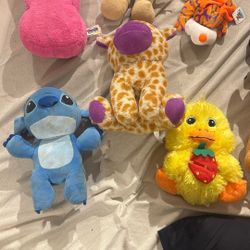 STUFFED ANIMALS 