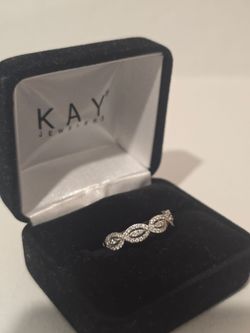 💍 Adrianna Papell Diamond Anniversary Ring – 14K White Gold – Size 7 – $450