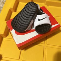 Nike  Sandals 