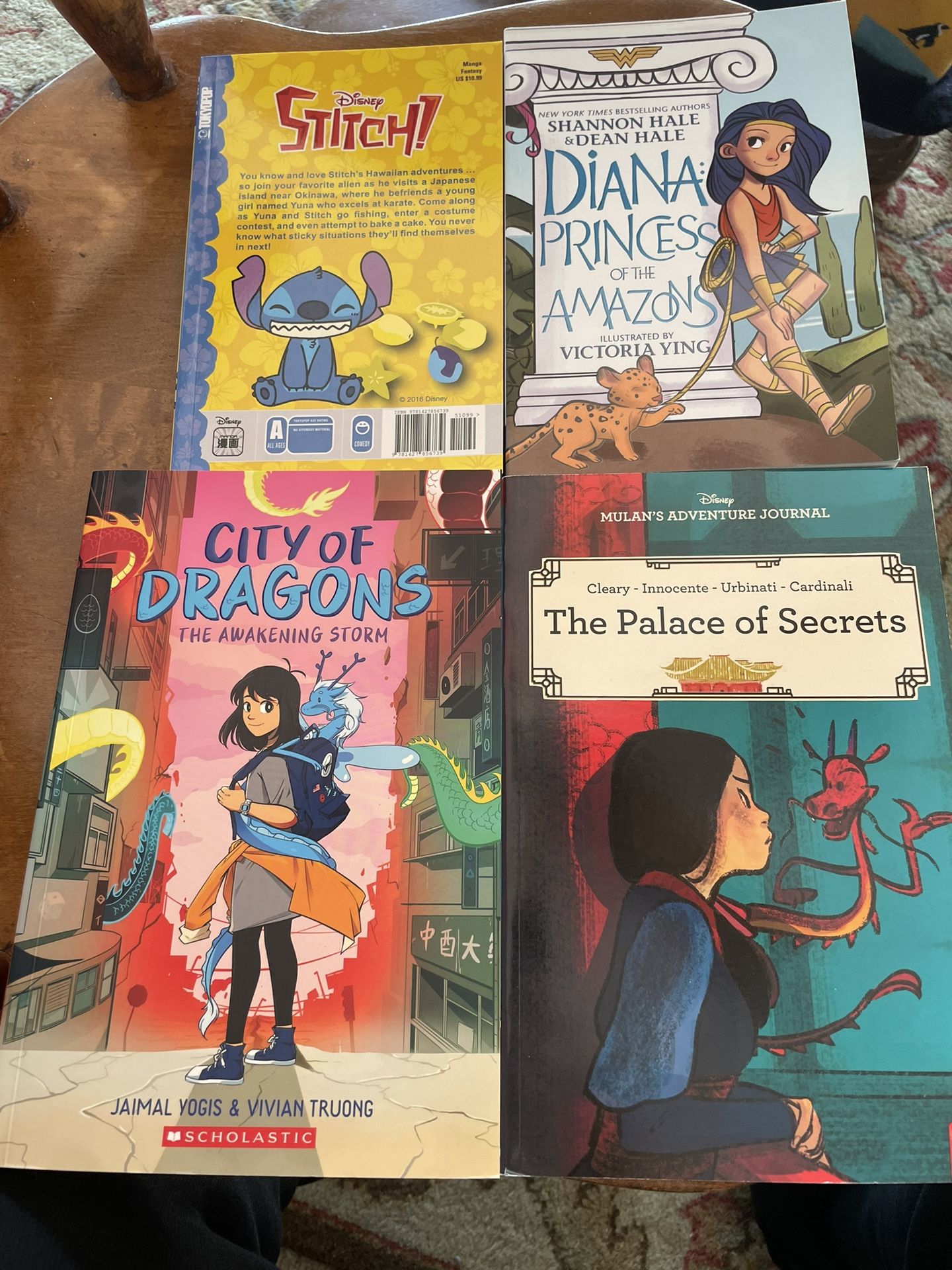4 brand new youth graphic novels/manga Disney, Wonder Woman