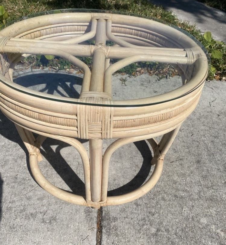 2 Vintage Rattan/Bamboo Oval Drum Style End/side Tables