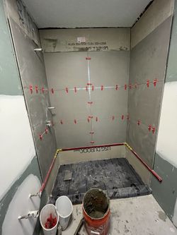 bathroom remodelation / tile instalation 