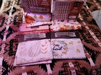 13 PC Shower Curtain Set ,,,,, Set De Cortinas Para La Temporada En 4 Diseños 