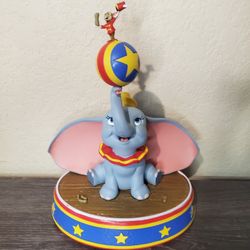 The Art Of Disney Theme Parks Dumbo & Timothy Figure 