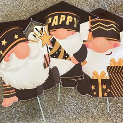 Gnome Graduation Signs