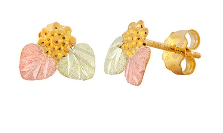 Black hills Gold Grapevine/Leaves Stud Pierced Earrings