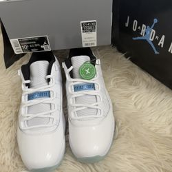 Air Jordan 11 Retro Low White Legend Size 10.5