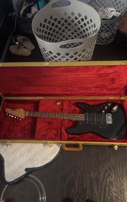 Electric guitar