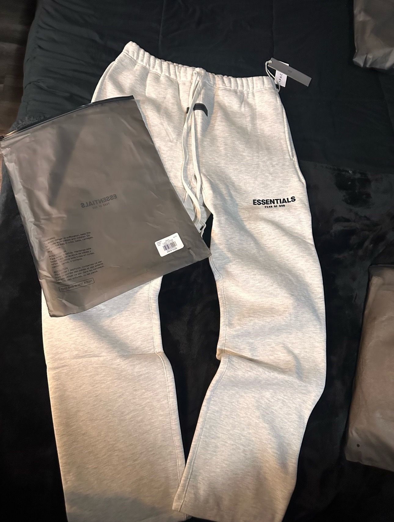 Essentials medium pants