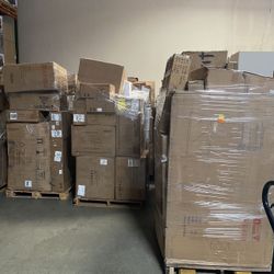 Furniture And Furniture and Home Furnishings Return Pallets