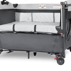 Baby Bassinet Bedside Crib with Diaper Changer, 5 in 1 Pack and Play, Playpen Travel Bed with Storage, Baby Playard with 4 Adjustable Height, Carry Ba