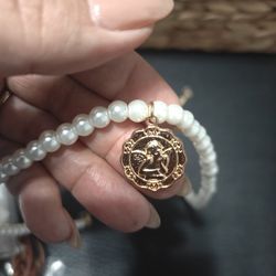 Pearl Necklace With Gold Angel Pendant 
