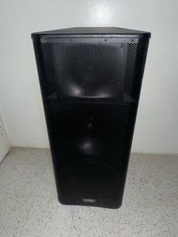 Qsc kw153 with cover