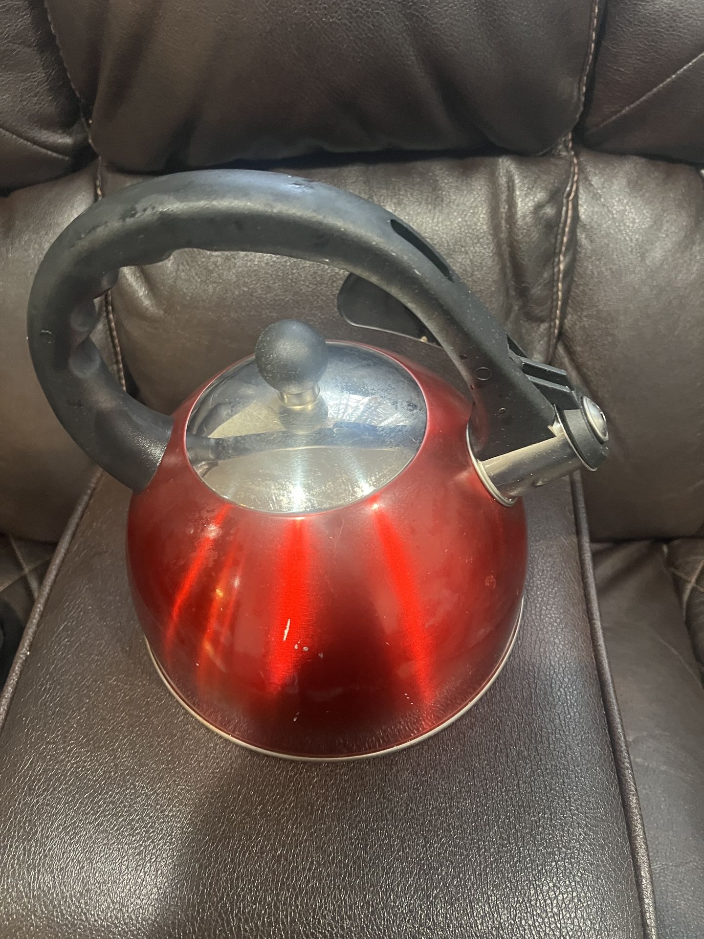 Tea Kettle/ Pot
