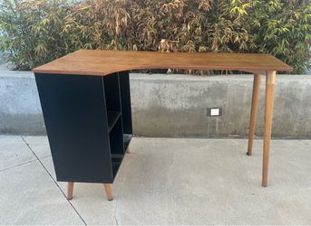Modern stylish desk