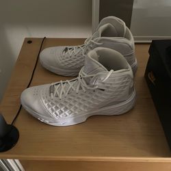 Kobe 3 Halo
