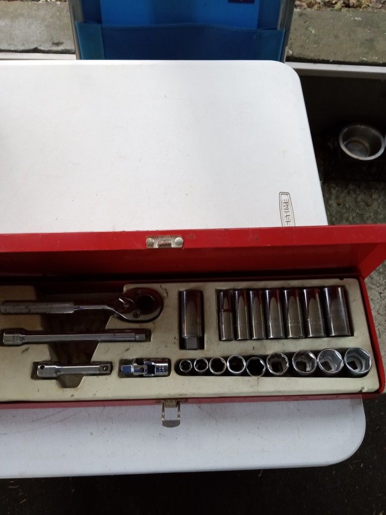 TOOLS 3/8" DRIVE SOCKET SET PROTO