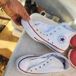 Converse Chuck Taylor All Star High-Tops White Unisex Size 7.5 w and 5.5 m