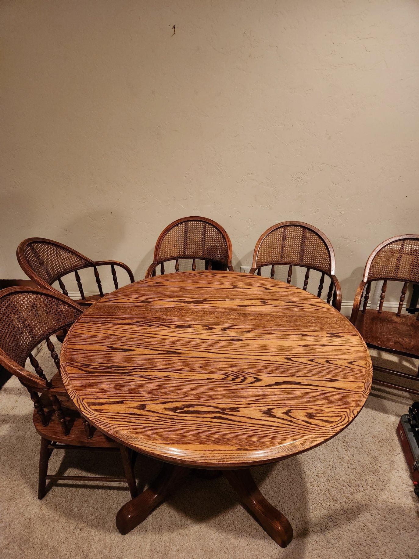 Round Table And Chairs for Sale in Fresno, CA OfferUp