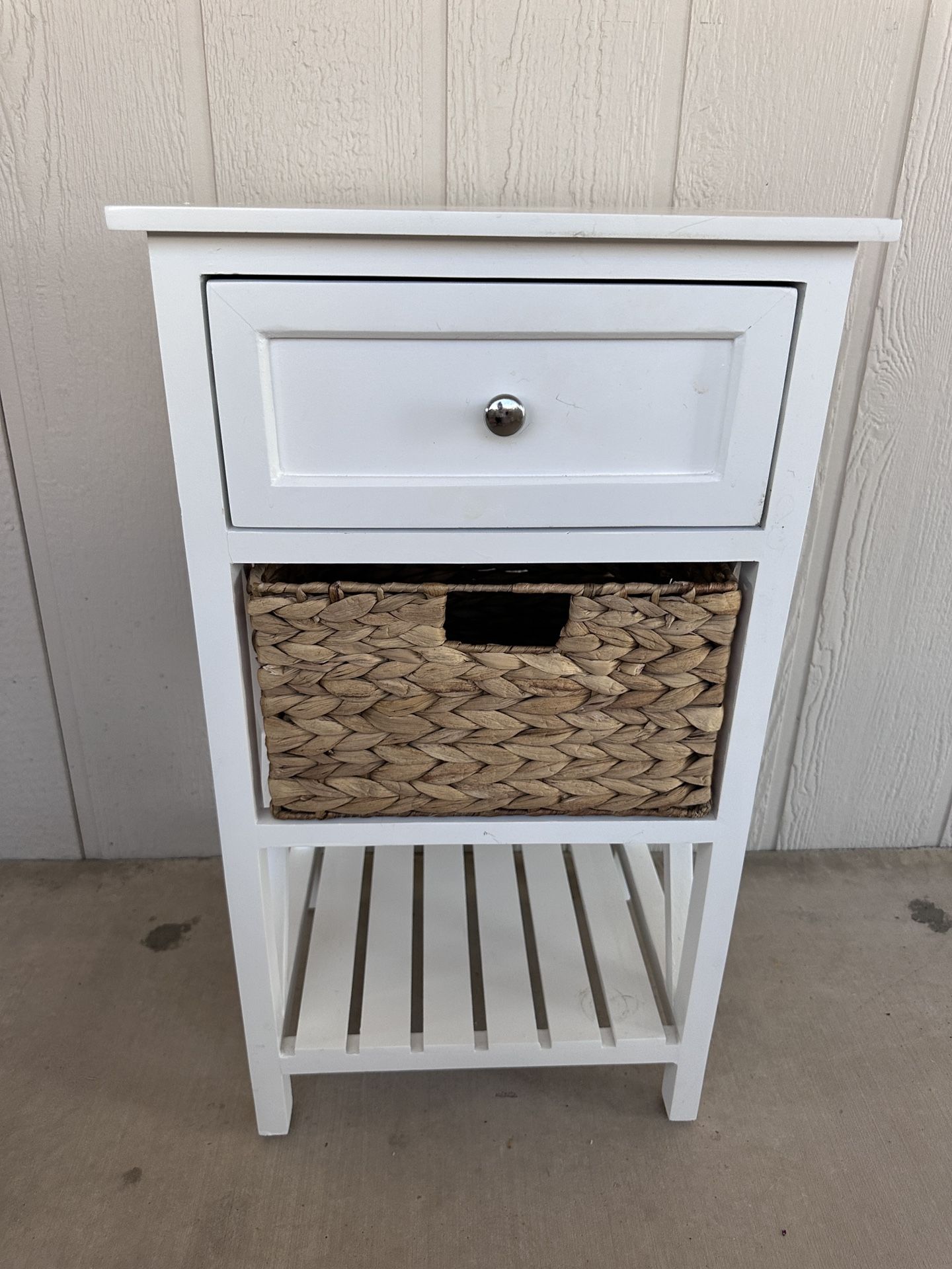 Side Table/Accent Table