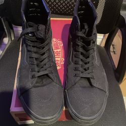Sk8-Hi Black Vans