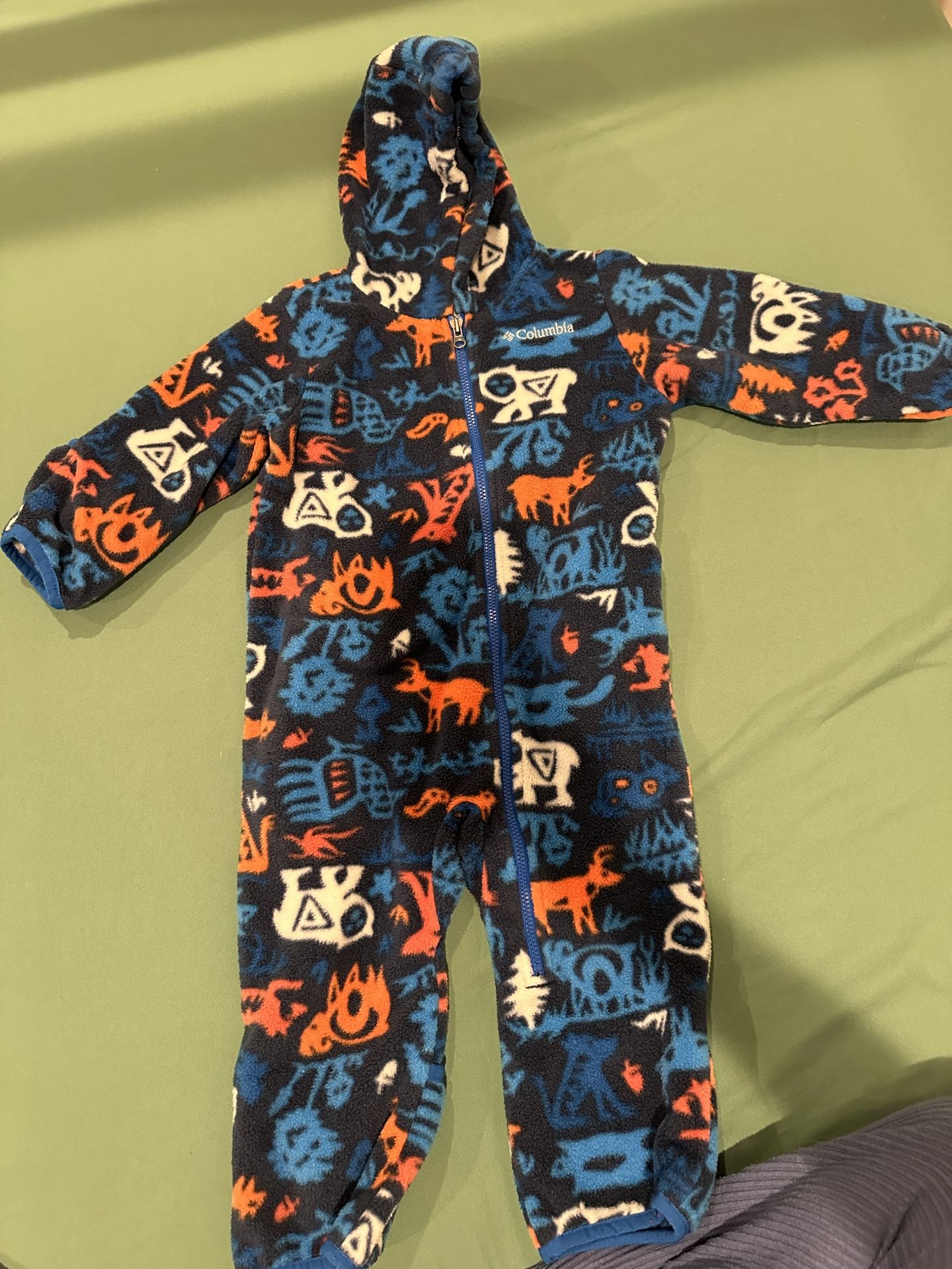 Colombia fleece Baby Snowtop 12-18 Month Onesie