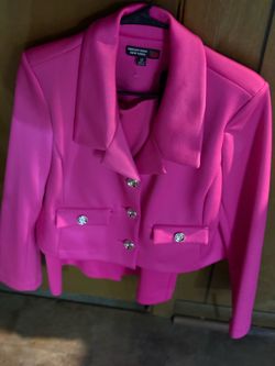 Hot pink ladies 2 piece skirt set with gold buttons size 12