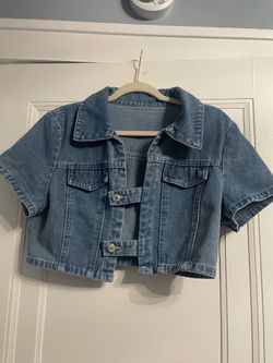 SHEIN Short Sleeve Cropped Jean Jacket