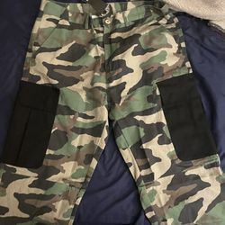 G59 Woodland Cargos