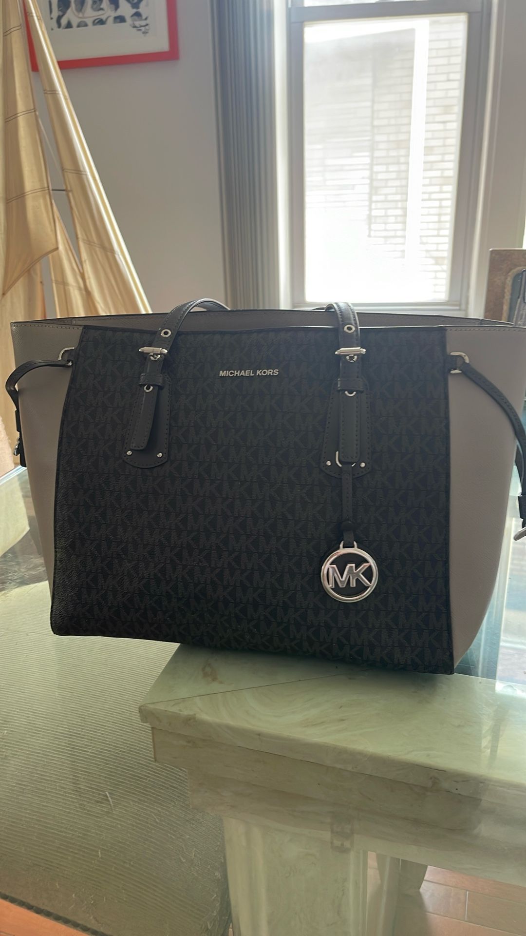 Bolsa Original Usada Una Vez Es Grande Con Grande Espacio