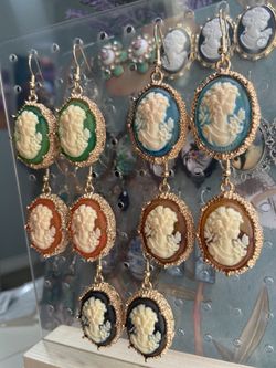 🔥NEW GREEN/BLACK/BLUE/BROWN & ORANGE CLASSY EARRINGS - HOOK EARRINGS FOR PIERCED EARS🔥