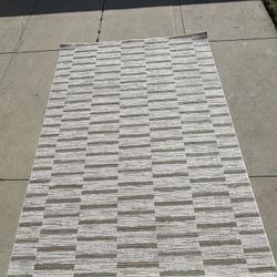 6’7”x9’2” Amber Lewis Indoor Rug