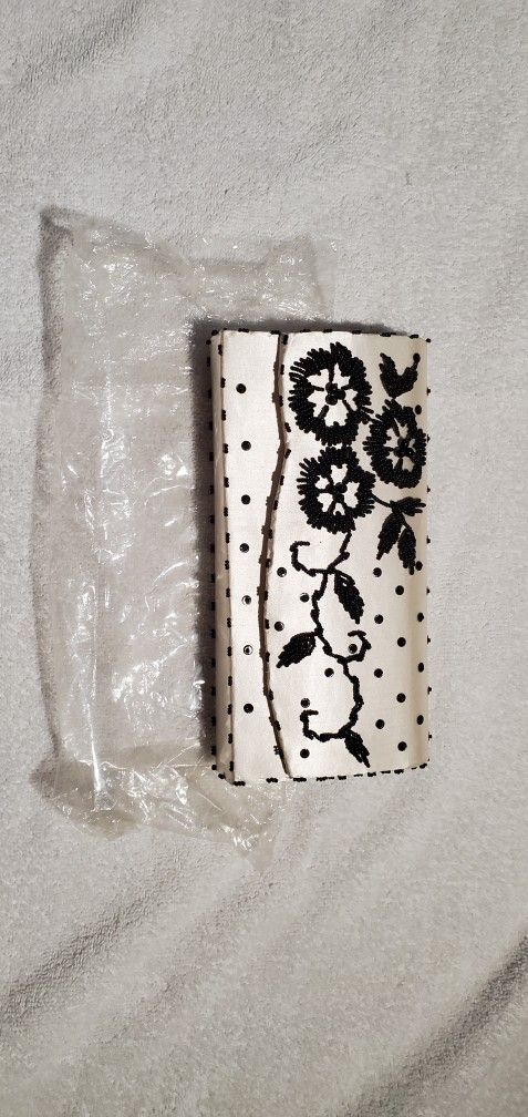 Vintage Purse 👛 - Never Used (Still In Plastic)