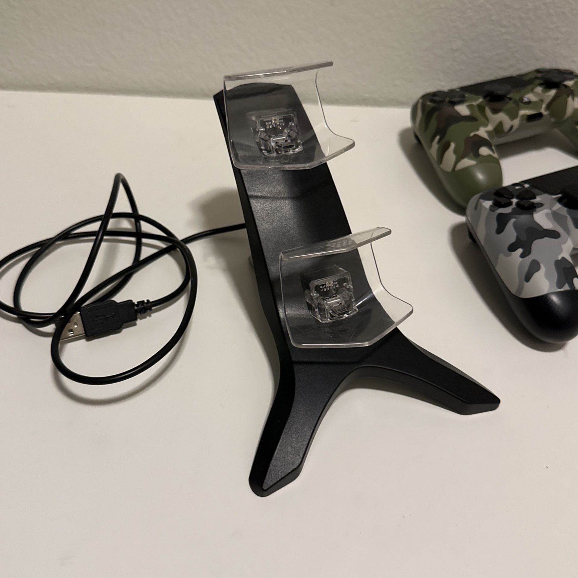 PS4 Controller Charging Stand 