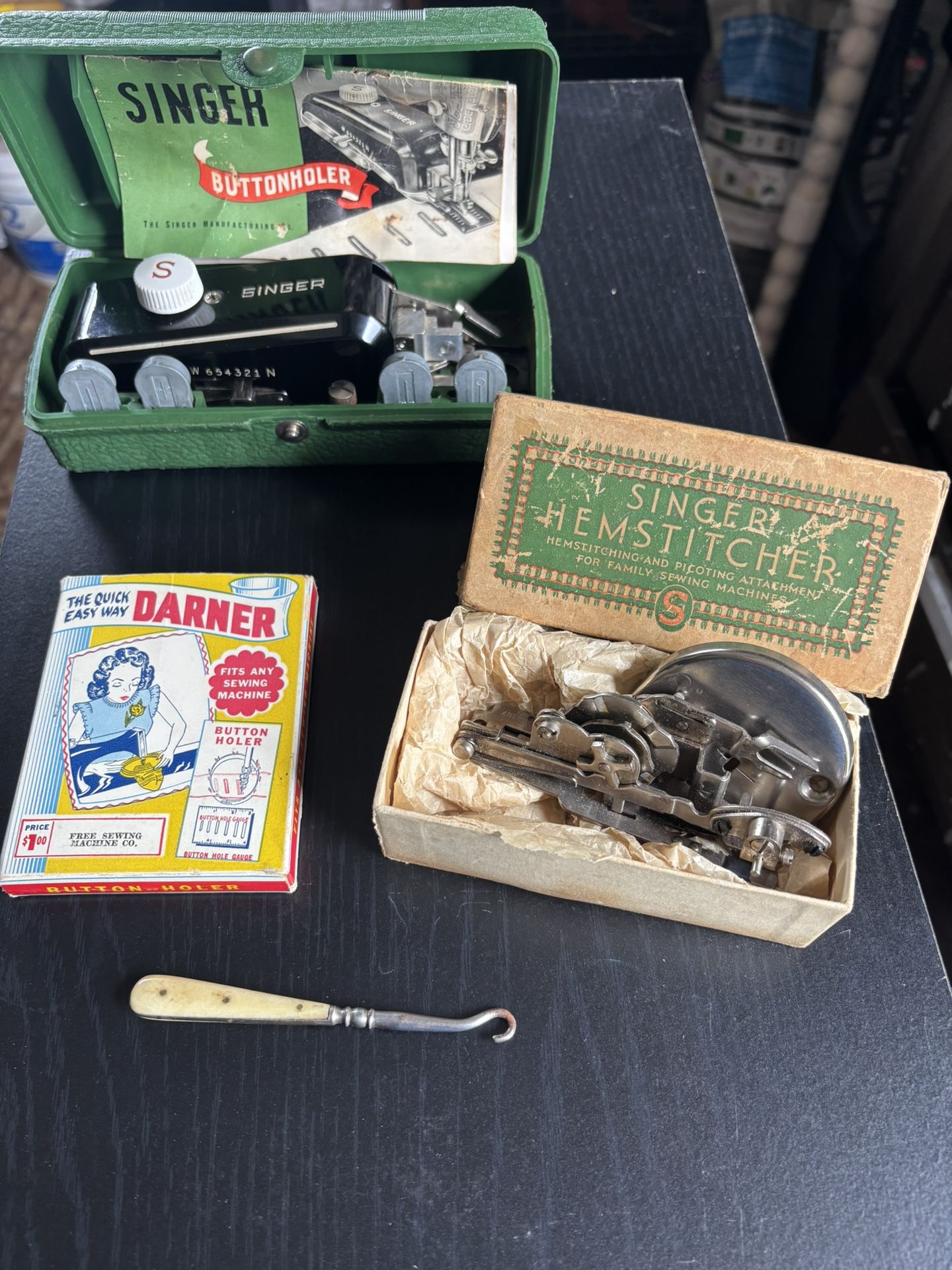 Vintage Singer Sewing Collectables