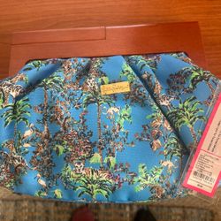 Lilly Pulitzer Printed Clutch / Pouch - New With Tags -Vibrant Resort Print and matching Journal pen