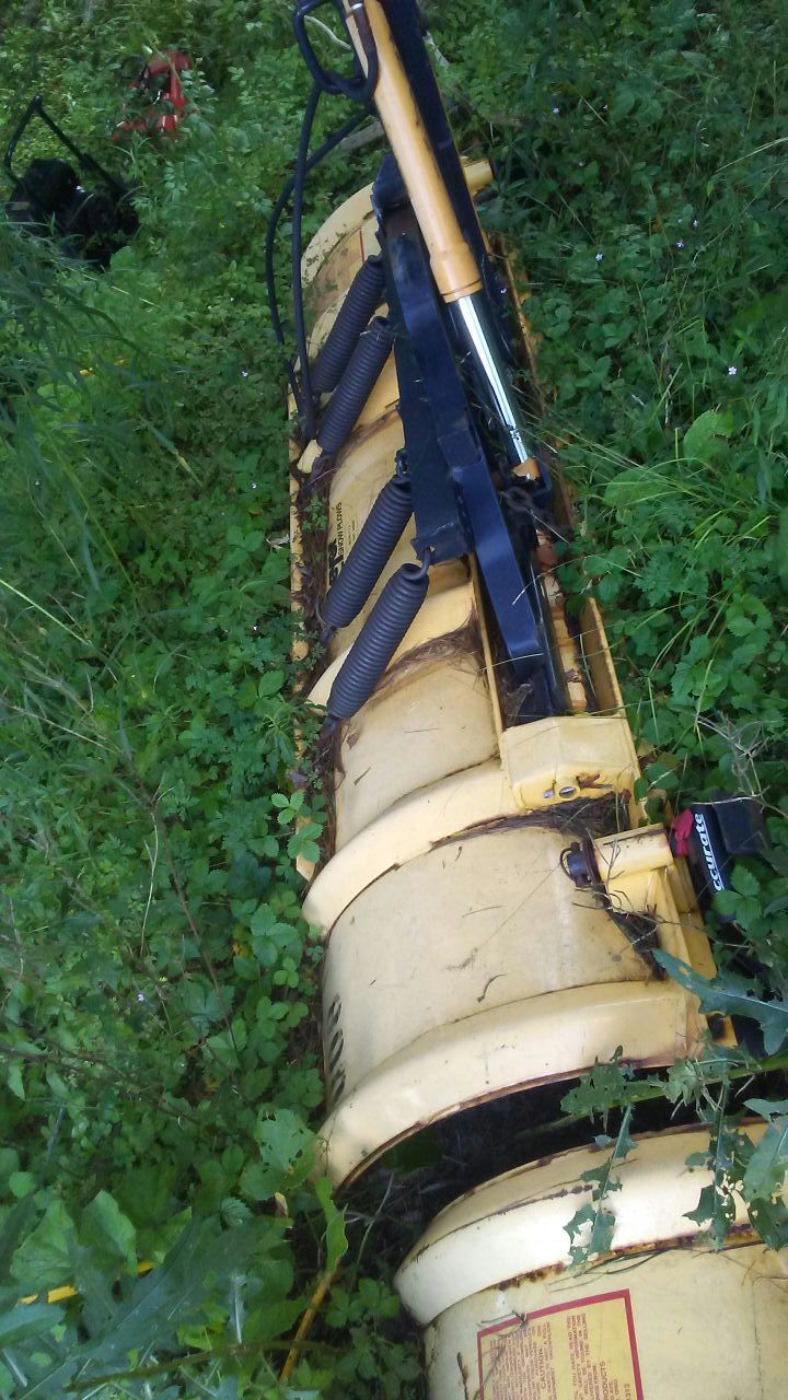 Meyers snow plow blade HD 7.5 4 spring contractors blade 3 available 750 each 1 for 500 not as nice