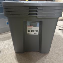 5 Storage bins with lids