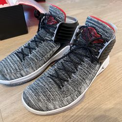 Air Jordan XXXII (Size 11)